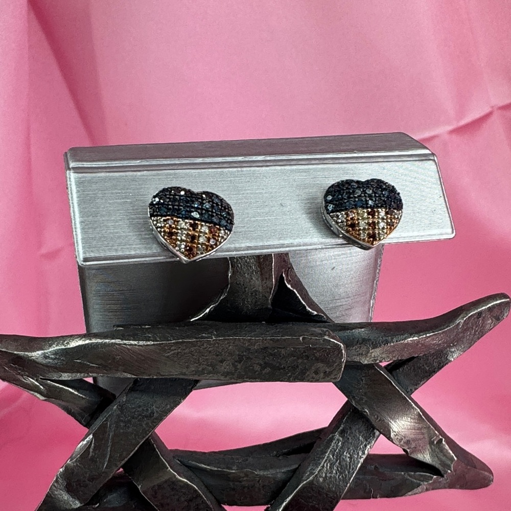 NIB Genuine Red White and Blue Diamond Heart-Shaped Earrings